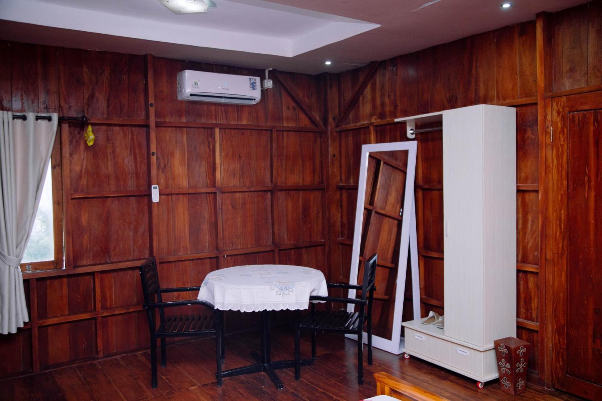 Reddoorz At Villa Bukit Senyum Lombok Kuripan  Exterior foto