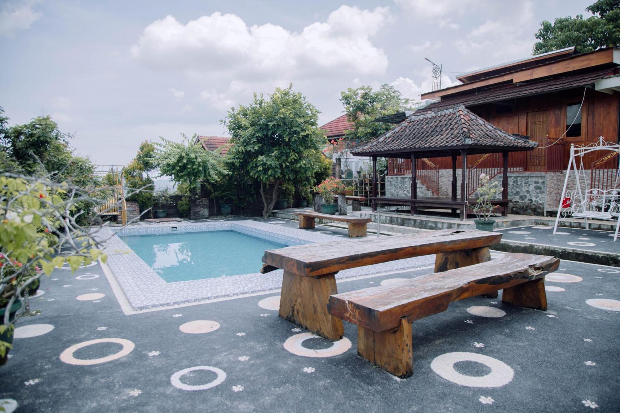 Reddoorz At Villa Bukit Senyum Lombok Kuripan  Exterior foto
