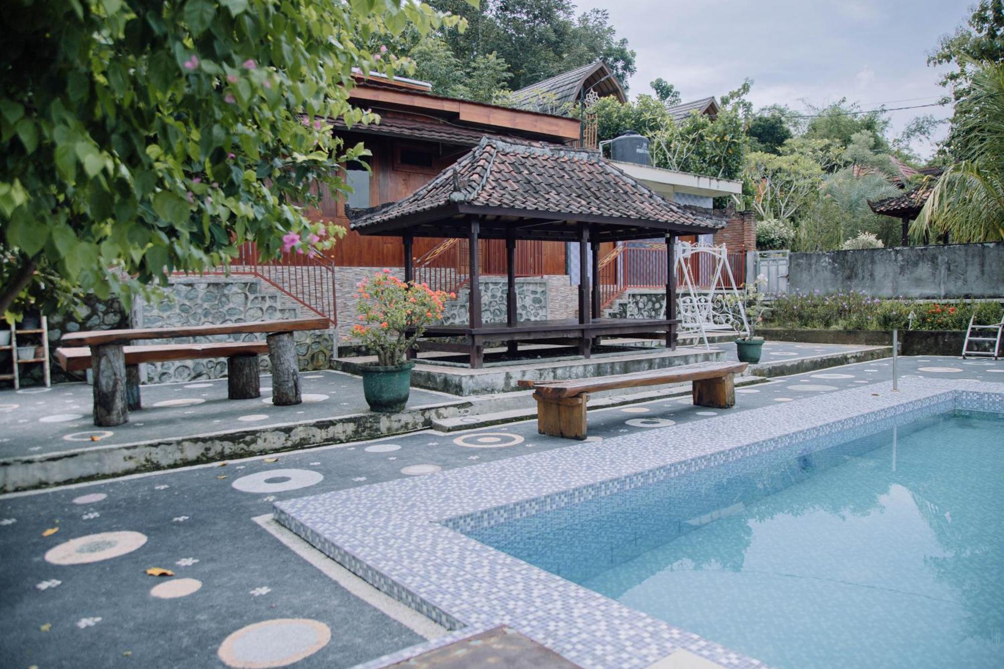 Reddoorz At Villa Bukit Senyum Lombok Kuripan  Exterior foto